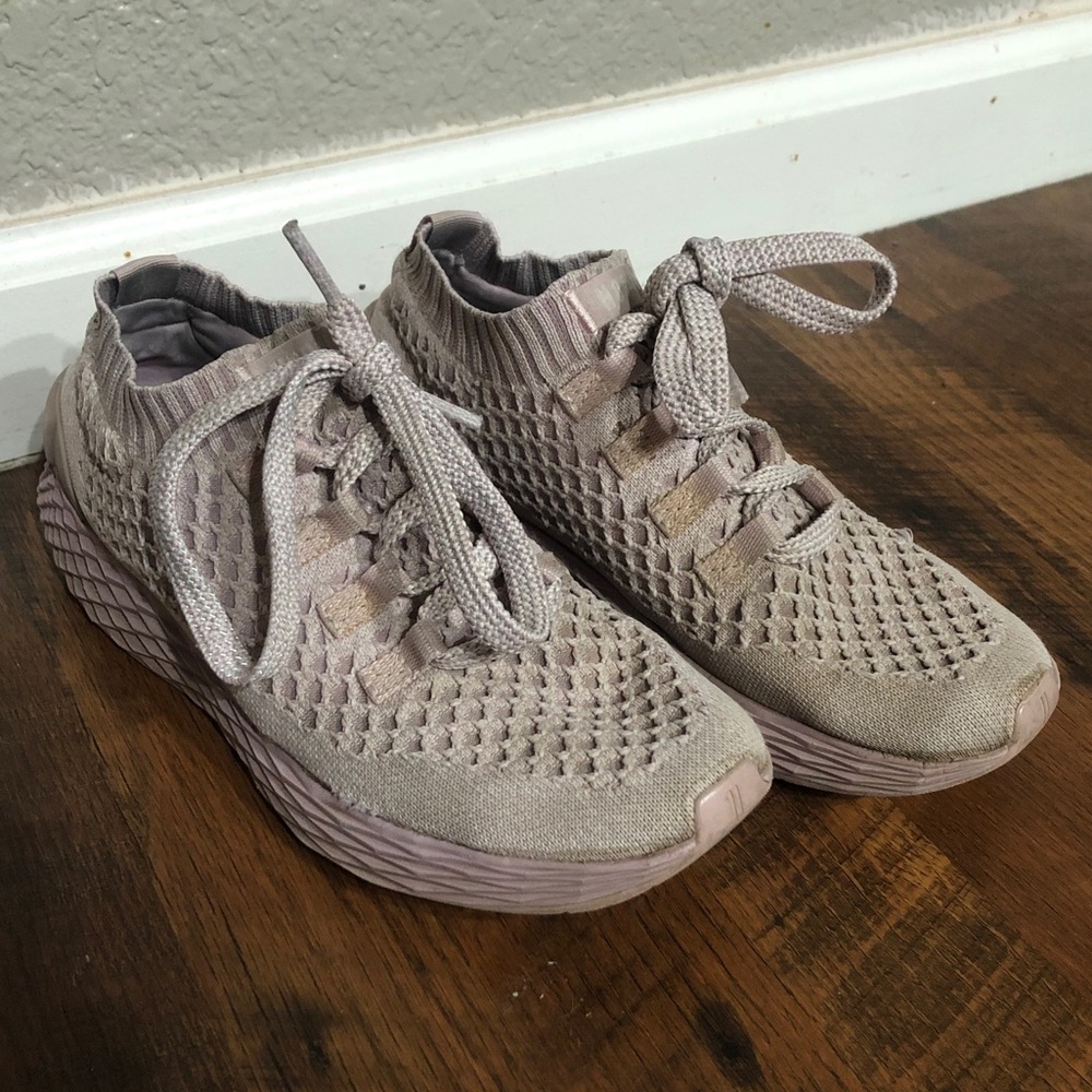 No Bull Well-Loved Lilac Knit Runners